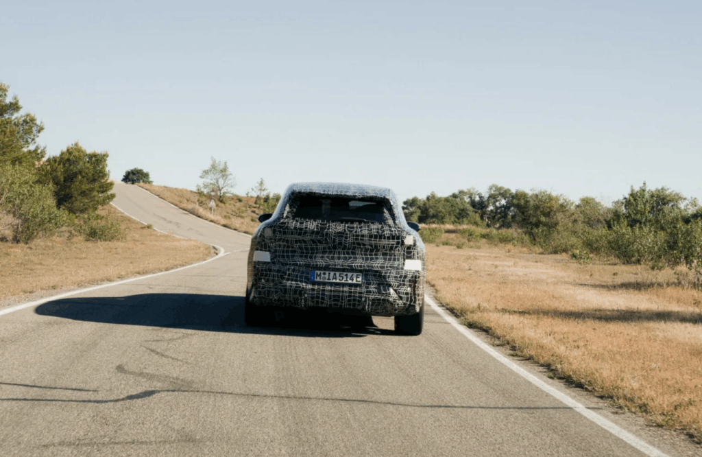 BMW iX3 프로토타입 공개
